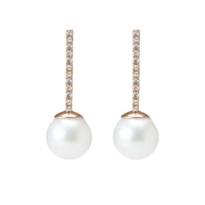 Proud Pearl Earrings with White Diamonds